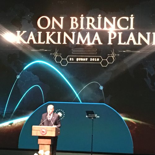 ONBİRİNCİ KALKINMA PLANI sunumu Cumhurbaşkanlığı Beştepe Millet Kongre ve Kültür Merkezinde Gerçekleştirildi.